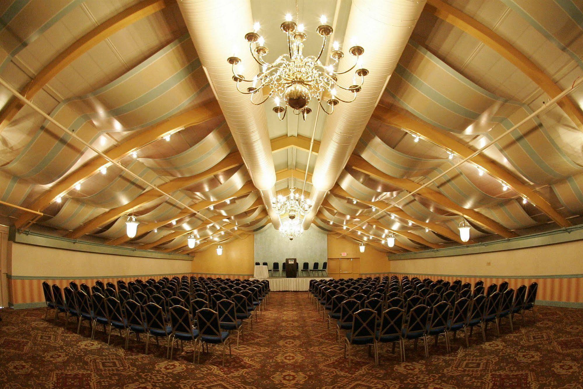 E Hotel Banquet & Conference Center Edison Eksteriør bilde